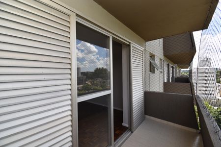 Apartamento para alugar com 250m², 4 quartos e 2 vagasSacada da Suíte