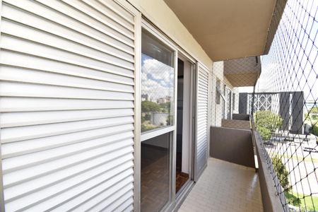 Apartamento para alugar com 250m², 4 quartos e 2 vagasSacada da Suíte 2