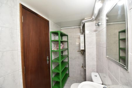 Apartamento para alugar com 250m², 4 quartos e 2 vagasBanheiro de serviço