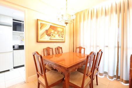 Apartamento para alugar com 100m², 3 quartos e 2 vagasSala