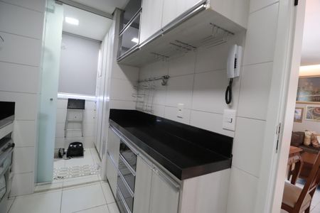 Apartamento para alugar com 100m², 3 quartos e 2 vagasCozinha