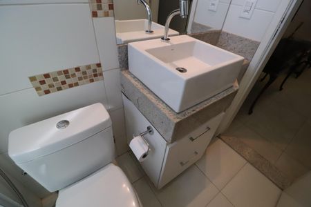 Apartamento para alugar com 100m², 3 quartos e 2 vagasBanheiro Social