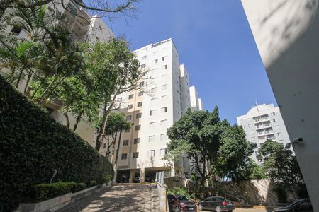 Apartamento à venda com 147m², 3 quartos e 1 vaga Apartamento à venda com 147m², 3 quartos e 1 vagaFachada