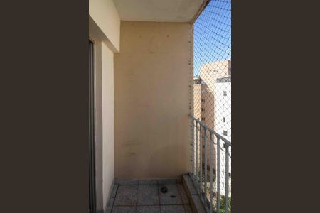 Apartamento à venda com 147m², 3 quartos e 1 vaga Apartamento à venda com 147m², 3 quartos e 1 vagaVaranda