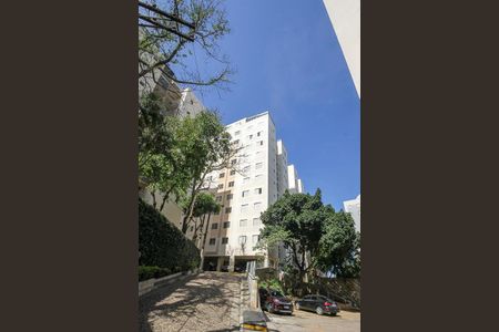 Apartamento à venda com 147m², 3 quartos e 1 vaga Apartamento à venda com 147m², 3 quartos e 1 vagaFachada