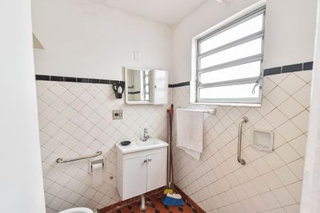 Casa à venda com 104m², 2 quartos e 1 vaga Casa à venda com 104m², 2 quartos e 1 vagaBanheiro 2
