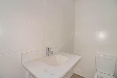 Apartamento à venda com 64m², 2 quartos e 1 vaga Apartamento à venda com 64m², 2 quartos e 1 vagaBanheiro da Suíte 2