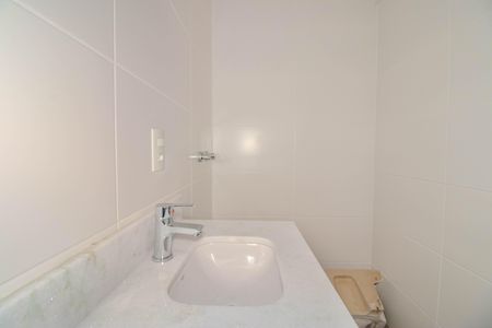 Apartamento à venda com 64m², 2 quartos e 1 vaga Apartamento à venda com 64m², 2 quartos e 1 vagaBanheiro Social