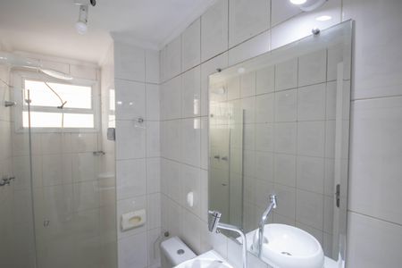 Apartamento à venda com 71m², 3 quartos e 2 vagas Apartamento à venda com 71m², 3 quartos e 2 vagasBanheiro