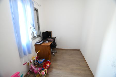 Apartamento à venda com 102m², 3 quartos e 2 vagasQuarto 2