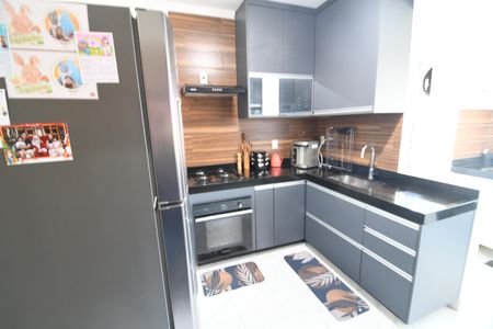 Apartamento à venda com 102m², 3 quartos e 2 vagasCozinha