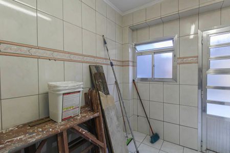 Casa à venda com 240m², 6 quartos e 3 vagas Casa à venda com 240m², 6 quartos e 3 vagasEdícula - Cozinha