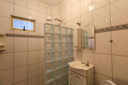 Casa à venda com 240m², 6 quartos e 3 vagas Casa à venda com 240m², 6 quartos e 3 vagasBanheiro