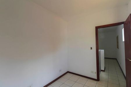 Casa à venda com 240m², 6 quartos e 3 vagas Casa à venda com 240m², 6 quartos e 3 vagasSuite
