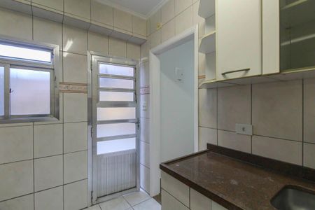 Casa à venda com 240m², 6 quartos e 3 vagas Casa à venda com 240m², 6 quartos e 3 vagasEdícula - Cozinha
