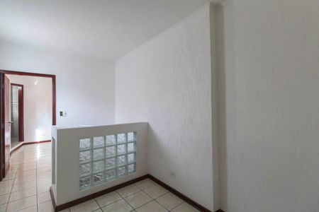 Casa à venda com 240m², 6 quartos e 3 vagas Casa à venda com 240m², 6 quartos e 3 vagasQuarto 3