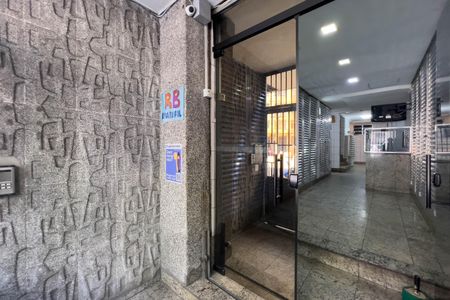 Studio para alugar com 34m², 1 quarto e sem vaga Studio para alugar com 34m², 1 quarto e sem vagaHall de entrada