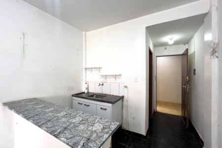 Cozinha de kitnet/studio para alugar com 1 quarto, 34m² em Sé, São Paulo