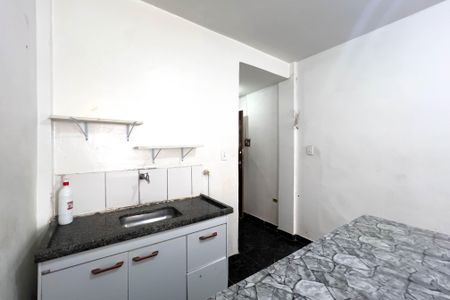Cozinha de kitnet/studio para alugar com 1 quarto, 34m² em Sé, São Paulo
