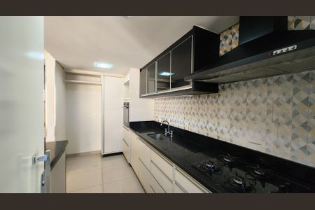 Apartamento à venda com 162m², 2 quartos e 2 vagas Apartamento à venda com 162m², 2 quartos e 2 vagasCozinha e Área de Serviço