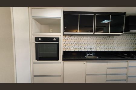 Apartamento à venda com 162m², 2 quartos e 2 vagas Apartamento à venda com 162m², 2 quartos e 2 vagasCozinha e Área de Serviço