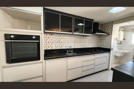 Apartamento à venda com 162m², 2 quartos e 2 vagas Apartamento à venda com 162m², 2 quartos e 2 vagasCozinha e Área de Serviço