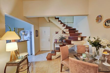 Apartamento à venda com 79m², 2 quartos e sem vagaSala