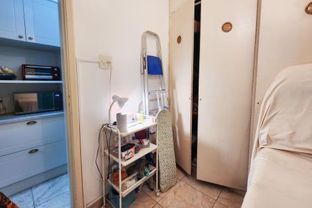 Apartamento à venda com 79m², 2 quartos e sem vagaQuarto de serviço