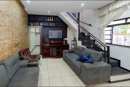 Casa à venda com 480m², 2 quartos e 3 vagasSala