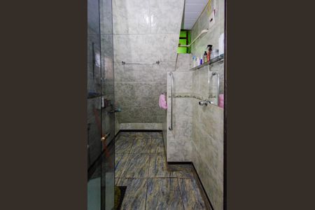 Casa à venda com 480m², 2 quartos e 3 vagasBanheiro suíte