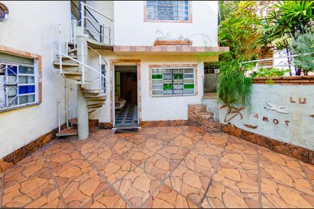 Casa à venda com 480m², 2 quartos e 3 vagasÁrea externa