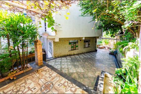 Casa à venda com 480m², 2 quartos e 3 vagasÁrea externa