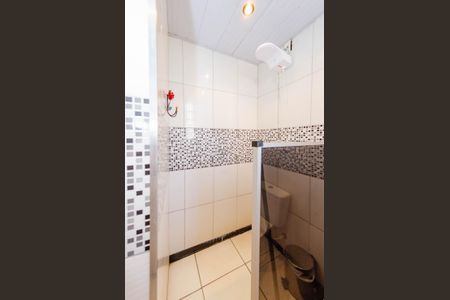 Casa à venda com 480m², 2 quartos e 3 vagasBanheiro social