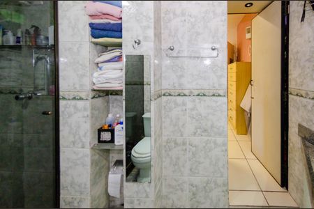 Casa à venda com 480m², 2 quartos e 3 vagasBanheiro suíte