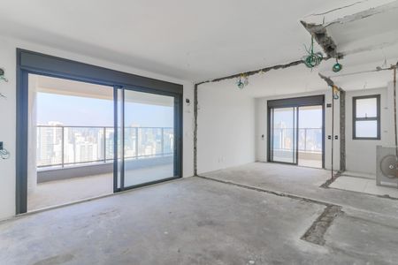 Apartamento à venda com 364m², 4 quartos e 4 vagasSuíte 1