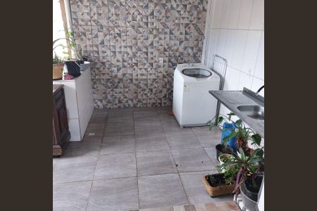 Casa de condomínio à venda com 170m², 5 quartos e 1 vagaÁrea de Serviço