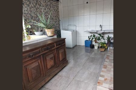 Casa de condomínio à venda com 170m², 5 quartos e 1 vagaÁrea de Serviço