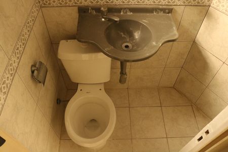 Apartamento para alugar com 70m², 2 quartos e sem vagaBanheiro da Suíte
