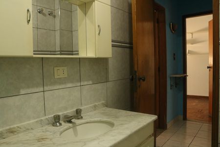 Apartamento para alugar com 70m², 2 quartos e sem vagaBanheiro