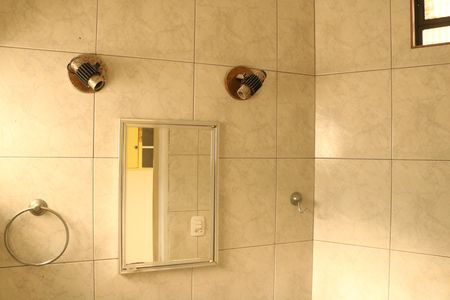 Apartamento para alugar com 70m², 2 quartos e sem vagaBanheiro da Suíte