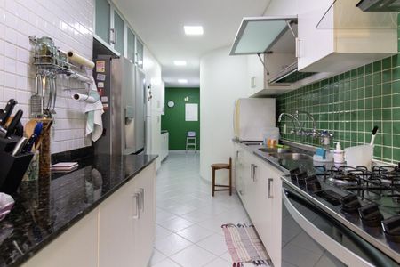 Apartamento à venda com 178m², 4 quartos e 1 vagaCozinha