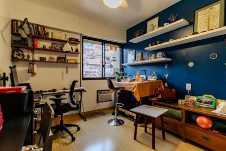 Apartamento à venda com 178m², 4 quartos e 1 vagaQuarto 1