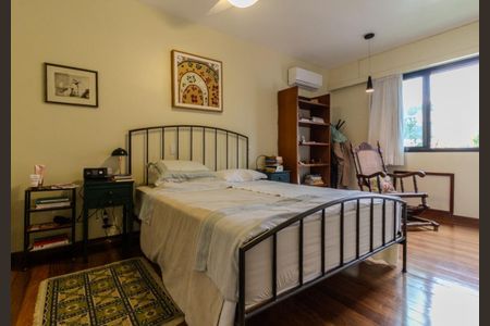 Apartamento à venda com 178m², 4 quartos e 1 vagaSuíte