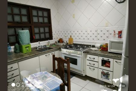 Casa à venda com 180m², 3 quartos e 2 vagas