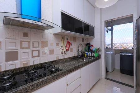 Apartamento à venda com 100m², 3 quartos e 2 vagas Apartamento à venda com 100m², 3 quartos e 2 vagasCozinha