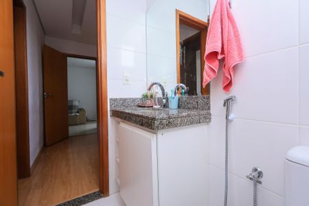 Apartamento à venda com 100m², 3 quartos e 2 vagas Apartamento à venda com 100m², 3 quartos e 2 vagasBanheiro Social