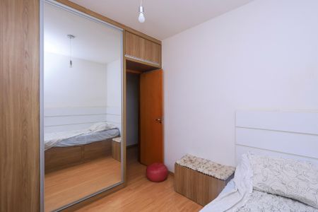 Apartamento à venda com 100m², 3 quartos e 2 vagas Apartamento à venda com 100m², 3 quartos e 2 vagasQuarto 2