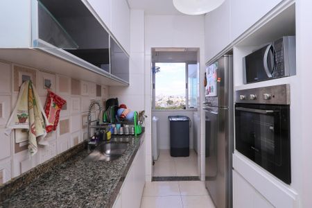 Apartamento à venda com 100m², 3 quartos e 2 vagas Apartamento à venda com 100m², 3 quartos e 2 vagasCozinha