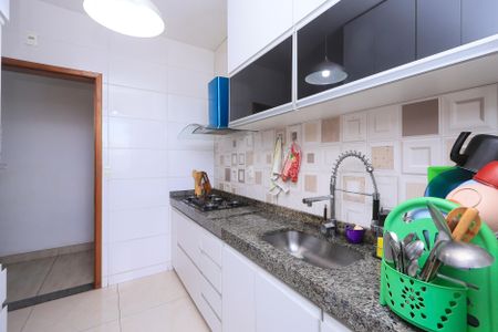 Apartamento à venda com 100m², 3 quartos e 2 vagas Apartamento à venda com 100m², 3 quartos e 2 vagasCozinha