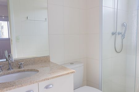 Apartamento à venda com 68m², 2 quartos e 1 vaga Apartamento à venda com 68m², 2 quartos e 1 vagaBanheiro da Suíte